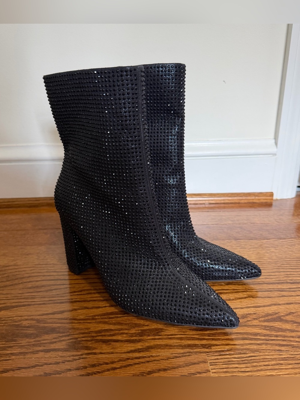 Mix No. 6 Black Bedazzled Block Hill Bootie Size 8.5, NWOT